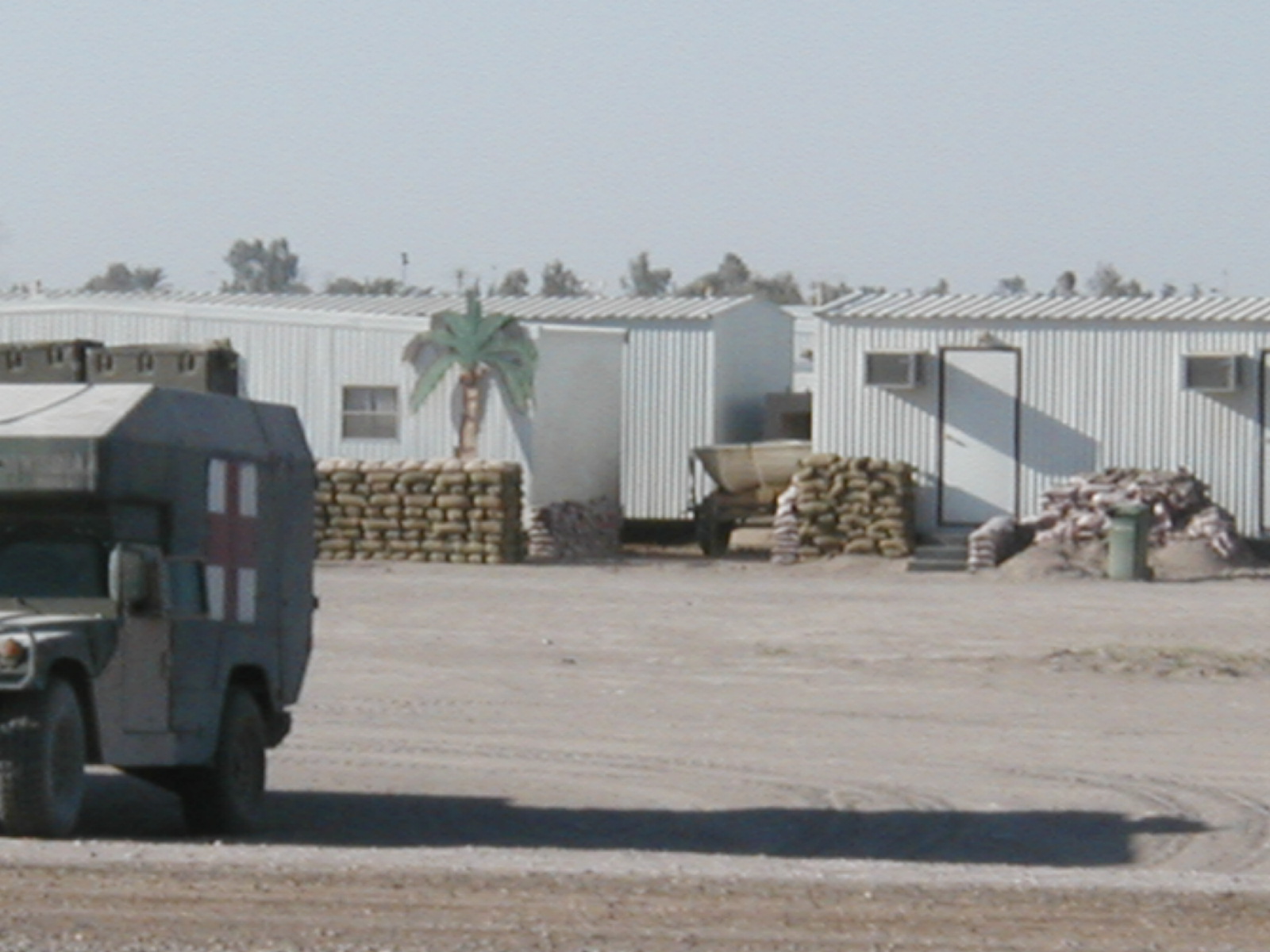 Trailers02